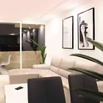Large Modern Beach Front Apartment, Rooftop Pool!! Marbella