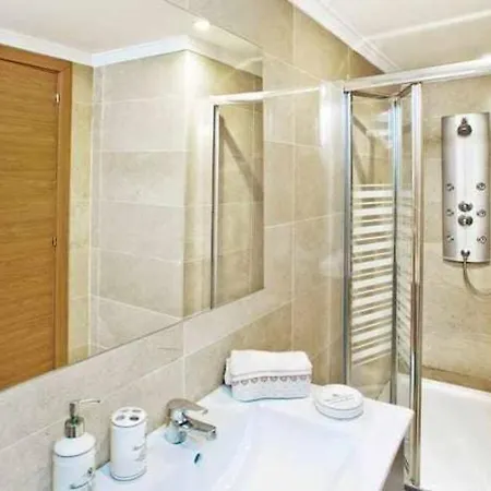 Lägenhet Large Modern Beach Front Apartment, Rooftop Pool!! Marbella